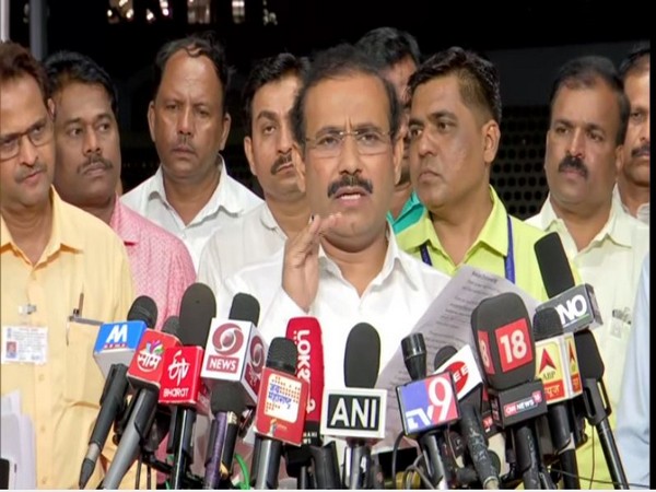 Rajesh Tope, Maharashtra's Health Minister Rajesh Tope, Maharashtra's Health Minister