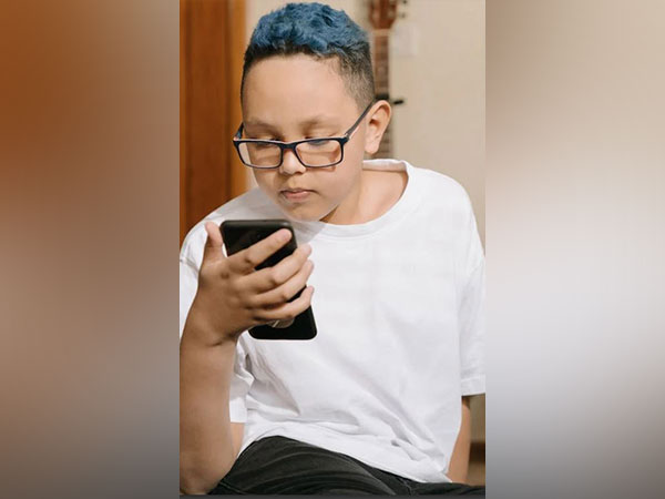 Genetics combined with many years of schooling might cause Myopia: Research Genetics combined with many years of schooling might cause Myopia: Research