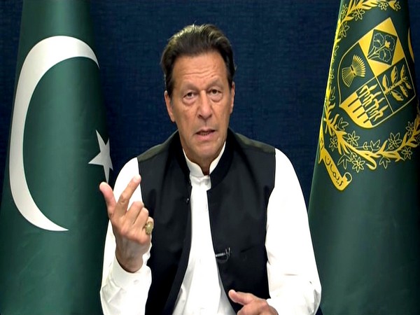 General Bajwa asked me to condemn Russian invasion of Ukraine: PTI chief Imran Khan General Bajwa asked me to condemn Russian invasion of Ukraine: PTI chief Imran Khan