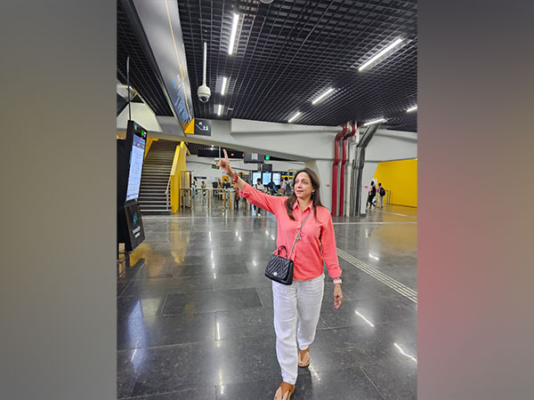 "Other actors should also take metro", Hema Malini tells paps after her thrilling experience - Vimarsana News