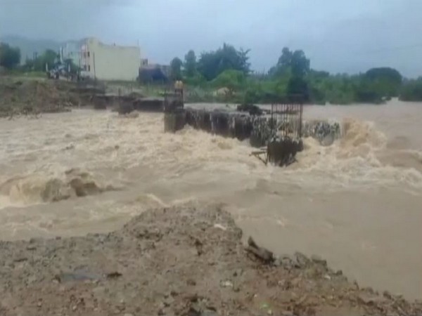 Michaung cyclone triggers heavy rain and causes dam to overflow in Kadapa and Annamaiya districts. (Photo/ANI)