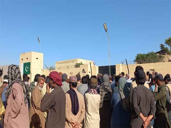 Protesters march toward FC camp in Mastung over enforced disappearances. (Photo: X/ @TBPEnglish)