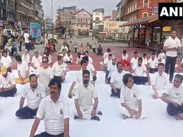  Participants gather for International Yoga Day event at Lal Chowk in Srinagar (Photo/ANI)