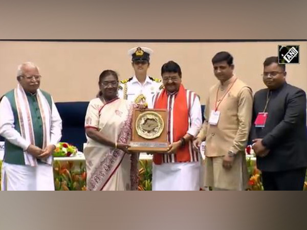 President Droupadi Murmu presented the Swachh Survekshan 2024-25 awards in New Delhi (Photo/ANI)