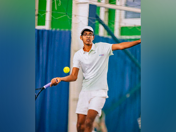Tennis player Lakshmi Jadala in action (Photo: Adani Sportsline)