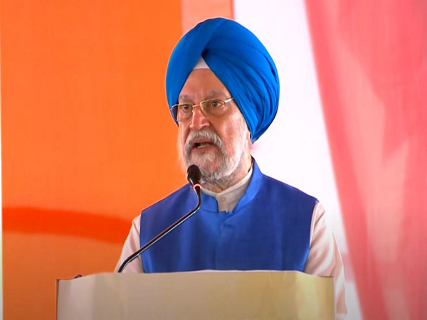 Union Minister Hardeep Puri (Image: YouTube/Narendra Modi)