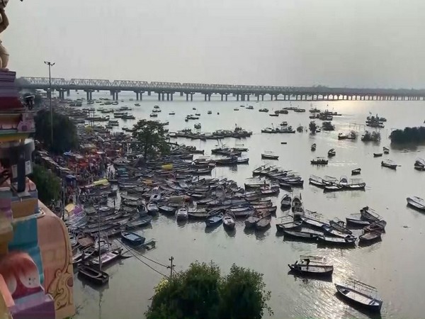 Water level goes up in Ganga and Yamuna in Prayagraj (Photo/ANI)