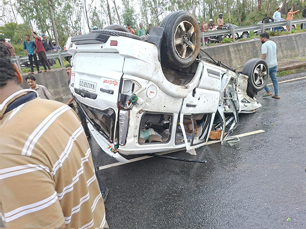 Vehicle in DK Shivakumar's convoy overturns on Bengaluru-Mysuru expressway (Photo/ANI)