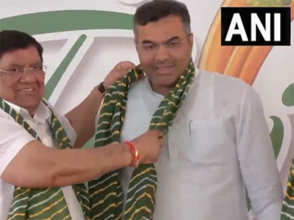 Delhi PWD Minister Parvesh Sahib Singh (Photo/ANI)