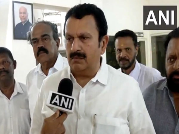 Senior Congress leader K Muraleedharan reacts to Shashi Tharoor's "nation first" stance. (PhotoANI)