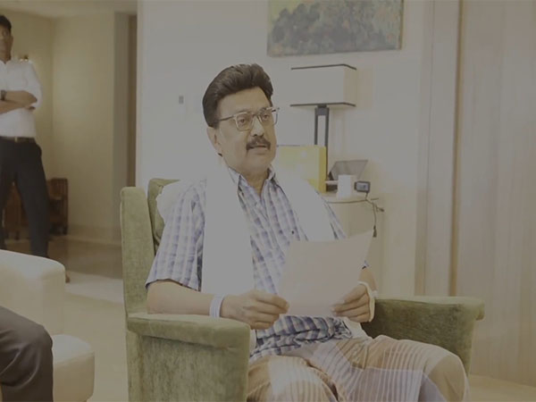Screengrab of Tamil Nadu CM MK Stalin inquiring about the Ungaludan Stalin programme from the hospital (Photo/X @mkstalin)