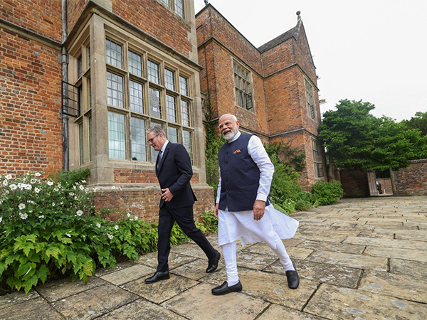 Prime Minister Narendra Modi and UK Prime Minister Keir Starmer (Image: X@narendramodi)