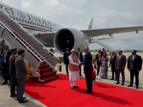 Prime Minister Narendra Modi received by Maldivian President Mohamed Muizzu in Male (Photo/ ANI)