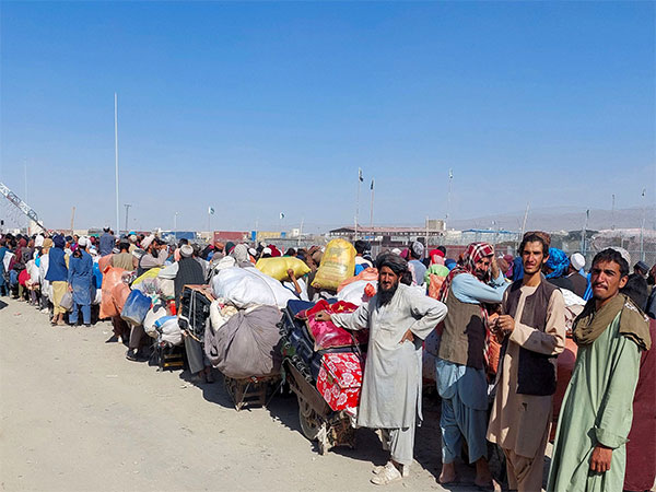 Afghan deportees arrive from Iran (Source: Reuters)