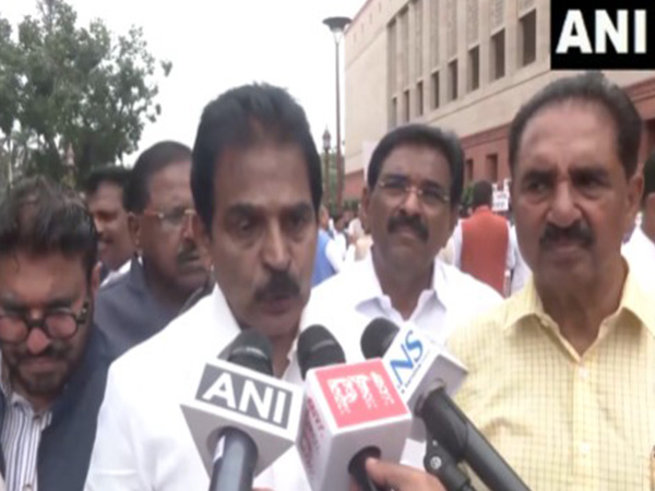 Congress leader KC Venugopal protests against BJP for "attack" on nuns (Photo/ANI)