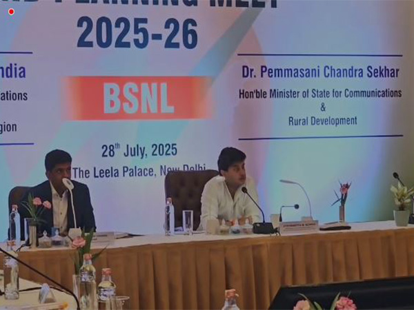 Union Minister for Communications Jyotiraditya Scindia chairs BSNL's Annual Strategic Review and Planning Meet 2025-26 (Image: Minister office)