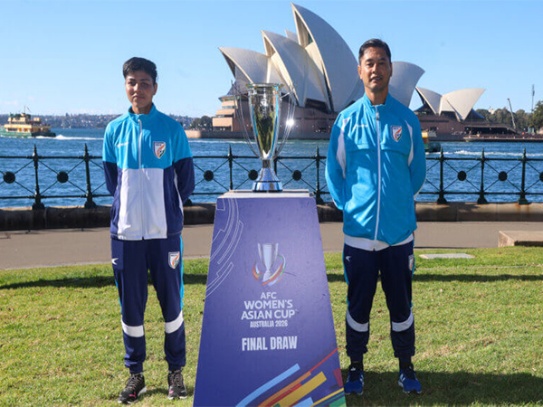 Sangita Basfore (left)  Crispin Chettri (right). (Photo: AIFF)