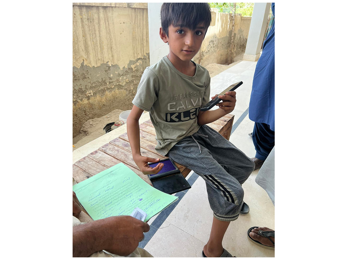 Suhaib Baloch, an 8 year old arrested for posting speech of Human Rights Activist Gulzar Dost (Photo/Zrumbesh Urdu Website)