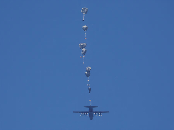 A plane airdrops humanitarian aid over Rafah in southern Gaza Strip (File Photo/Reuters)