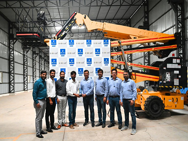 Daedalus Founders with Bajaj Indef Executive Committee Members