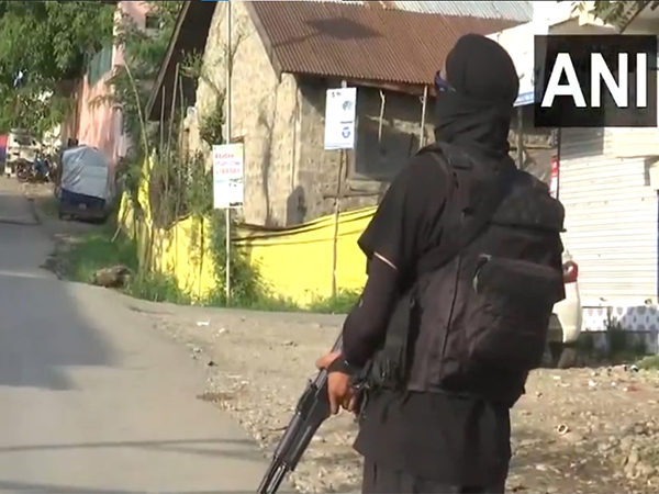 Security forces continue anti-terror operation on third consecutive day in Kulgam's Akhal area (Photo/ANI)