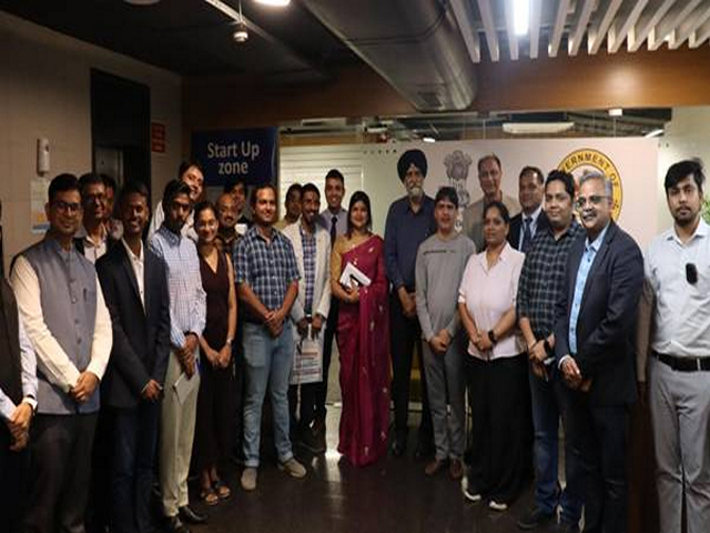 DPIIT Secretary leads delegation to K-tech MeitY Nasscom Centre of Excellence for IoT/AI in Bengaluru (Image: PIB)