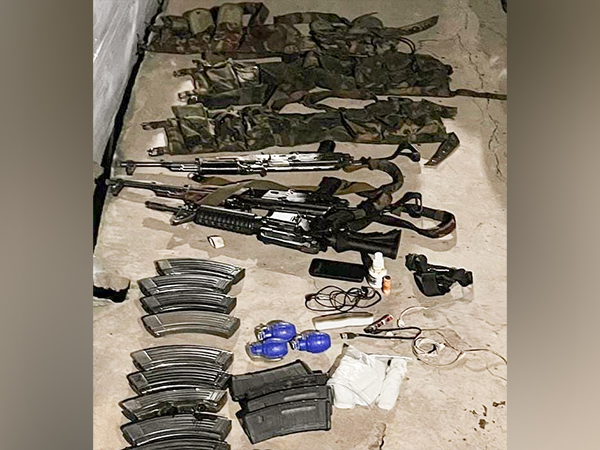 Army, JK Police and CRPF recover two AK Series Rifles, one M4 Rifle, and a large quantity of ammunition and warlike stores from Pakistani terrorists (Image/ANI)