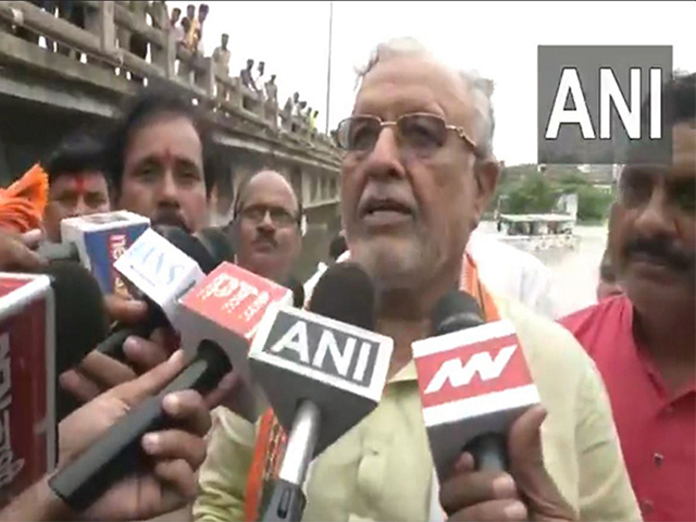 Uttar Pradesh Minister Suresh Kumar Khanna (Photo/ANI)