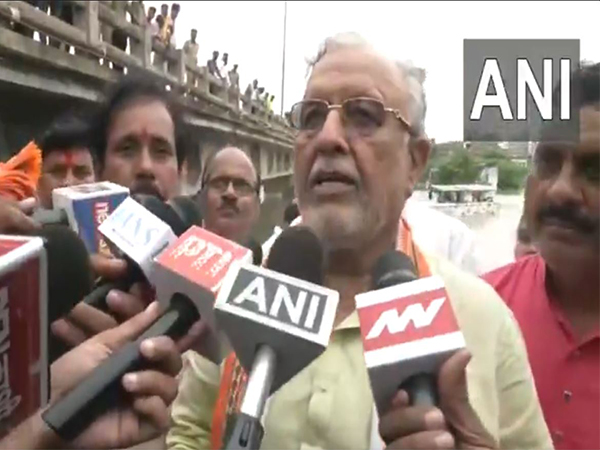 Uttar Pradesh Minister Suresh Kumar Khanna (Photo/ANI)