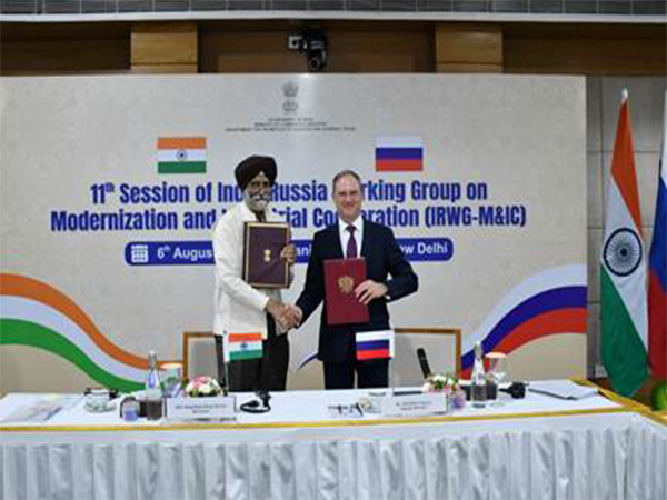 India's Amardeep Singh Bhatia and Russia's Alexey Gruzdev co-chair the 11th Session on Modernisation and Industrial Cooperation in New Delhi (Photo/PIB)