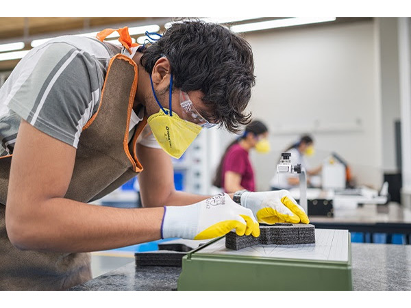 Fully managed by students, the Lab offers access to cutting-edge tools and the agency to engage in hands-on making and prototyping
