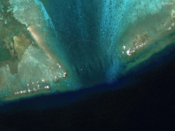 Scarborough Shoal in South China Sea (Photo/ Reuters)