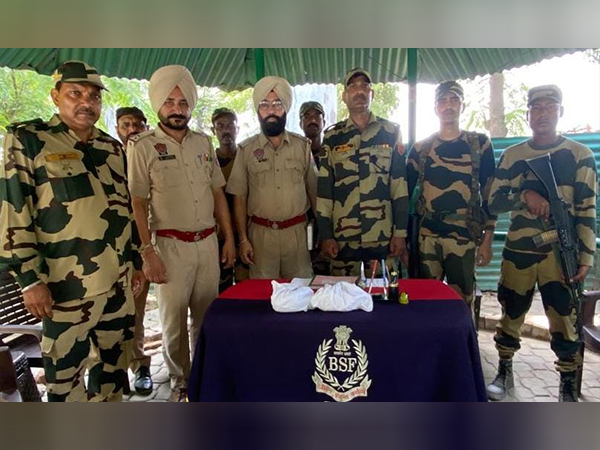 BSF recovers Heroin packet near Ferozepur border (Photo/BSF)