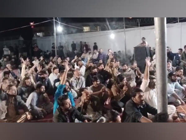 Hunza traders staging a sit-in protest, bringing cross-border movement in the Pakistan-occupied Gilgit-Baltistan region to a halt on the 17th consecutive day (Source: TNN)
