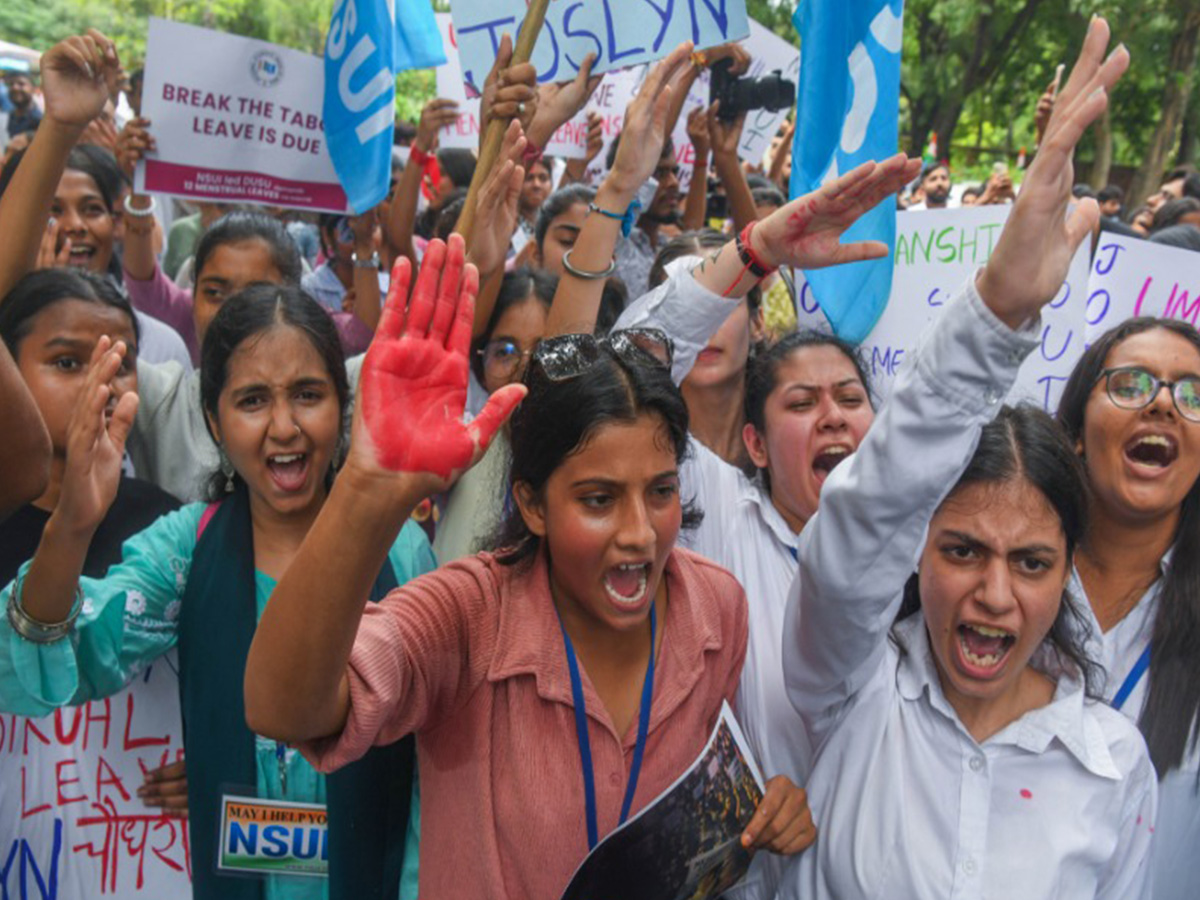 Delhi University students (Photo/ANI)