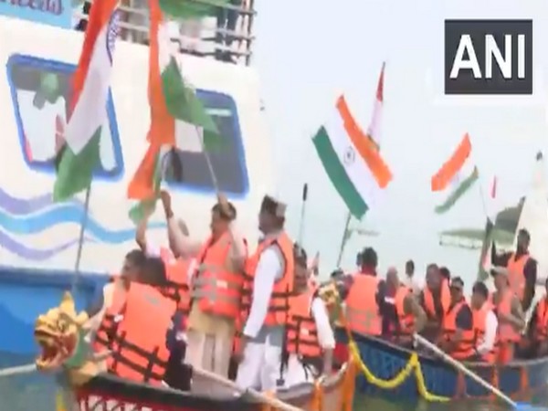 MP CM Mohan Yadav hoisting Tiranga in Bada talab, Bhopal (Photo/ANI)