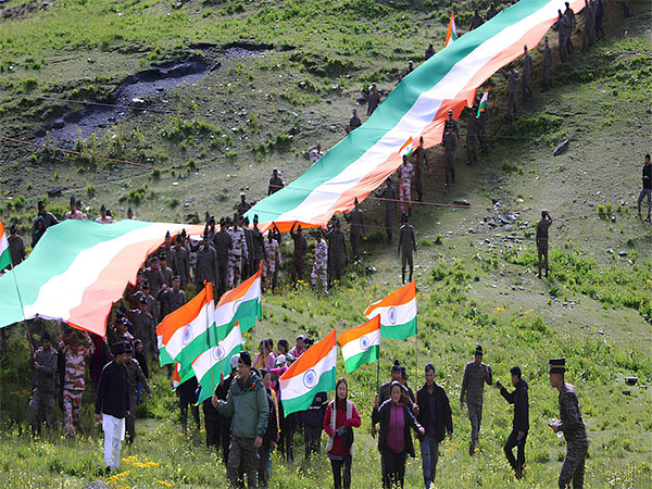 Indian Army, ITBP, local populace unite for historic 'Tiranga March' at 14,000 ft in Arunachal Pradesh's Tawang (Photo/ANI)