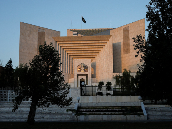 Pakistan's justice system in tatters as Supreme Court admits massive backlog (File Photo/Reuters)