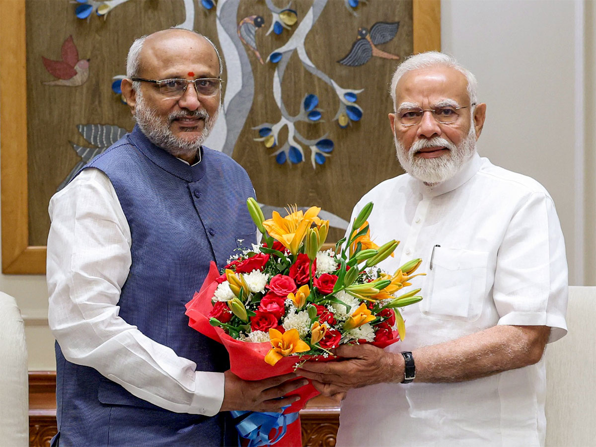 NDA VP Candidate CP Radhakrishnan along with PM Narendra Modi (Photo: ANI)