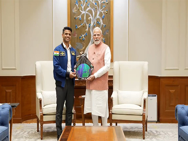 Group Captain Shubhanshu Shukla and PM Narendra Modi (Photo/ANI)