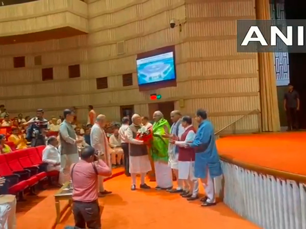 PM Modi felicitatate NDA VP candidate CP Radhakrishnan (Photo/ANI)