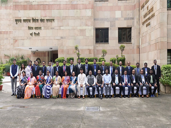 Sri Lankan media delegation begins two-week training in India with sessions at SSIFS, IIMC and a study tour in Odisha (Image: X/@MEAIndia)