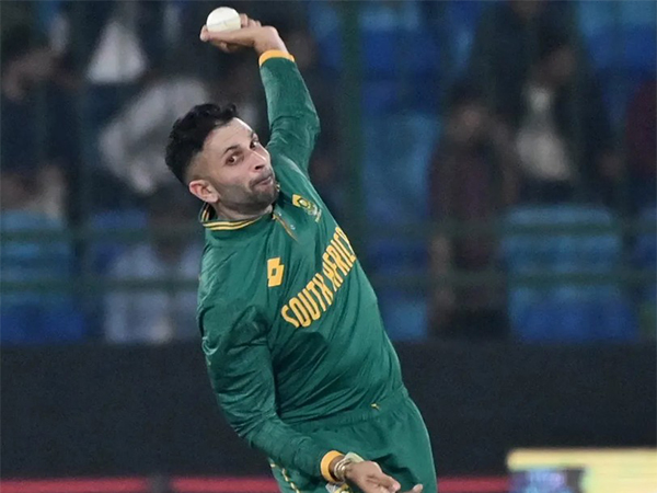Keshav Maharaj (Photo: proteasmencsa/Instagram)