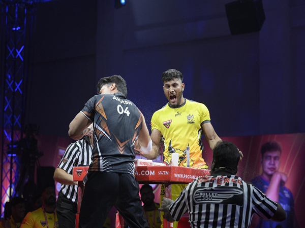 Satnam Singh on the right clinches 0.12 seconds record becomes four time winner (Photo: Pro Panja League)