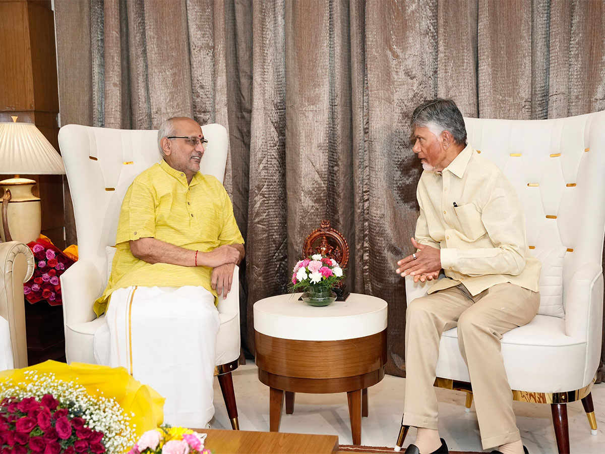 Andhra Pradesh CM Nara Chandrababu Naidu with CP Radhakrishnan in Delhi. (Photo/TDP)
