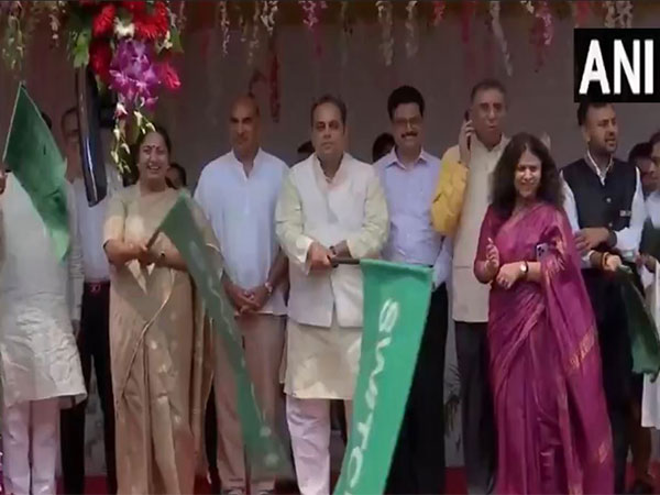 Delhi CM Rekha Gupta, Minister Pankaj Singh flags off buses for college students under 'U-Special' scheme (Photo/ANI)