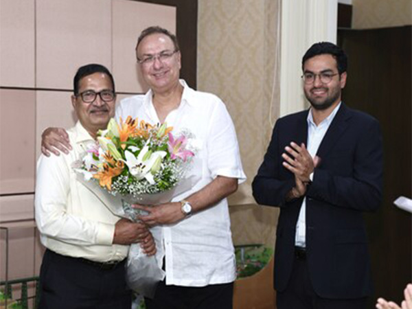 L- R - Mr Krishnamurthy Subramanian, Executive Chairman, Afcons, Mr Shapoorji Mistry, Chairman - Emeritus, Afcons, Mr Pallon S Mistry, Non-Executive Director