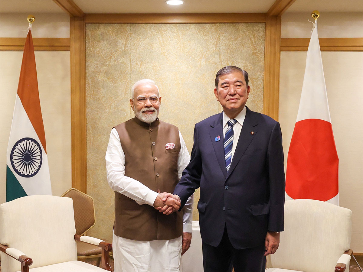 Japanese Prime Minister Shigeru Ishiba and Prime Minister Narendra Modi (Image: X@narendramodi)