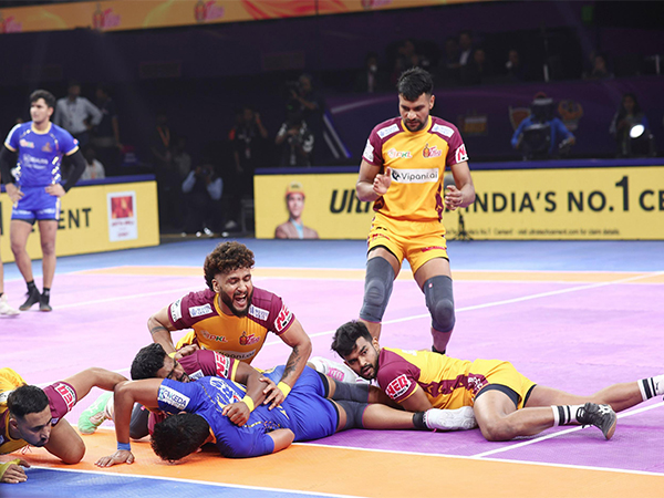 Players in action during the match (Photo: PKL)
