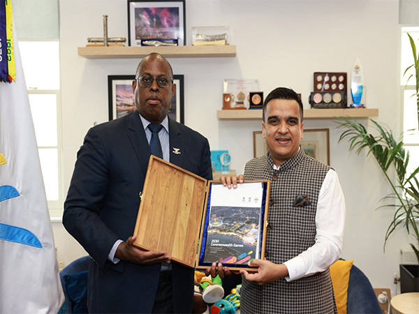 Harsh Sanghvi submitting the proposal to  Dr Donald Rukare, President, Commonwealth Sport in London. (Photo: @HCI_London X)